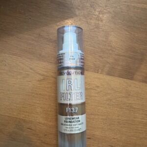 NEW Revolution IRL Filter Long‎ Wear Foundation Color F13.7 Soft Matte 16 Hour